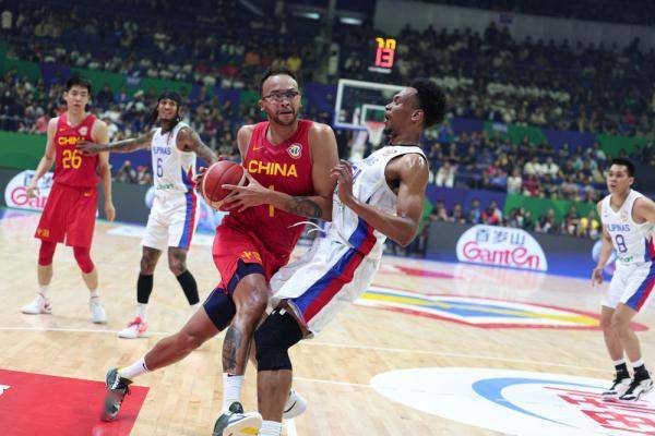 168娱乐-李凯尔-将继续效力中国篮球