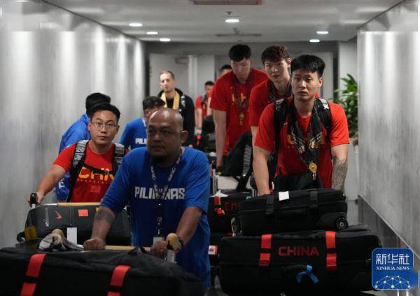 168娱乐-中国队抵达马尼拉