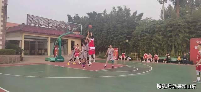 168娱乐-感知山东- 枣庄市第十三届全民健身运动会“国缘杯”篮球比赛开赛
