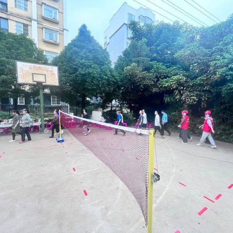 168娱乐-兰茂社区万年花城羽毛球比赛开赛啦​