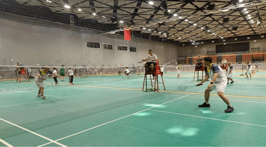 168娱乐-太原市第二届聋人羽毛球比赛在滨河体育中心举行