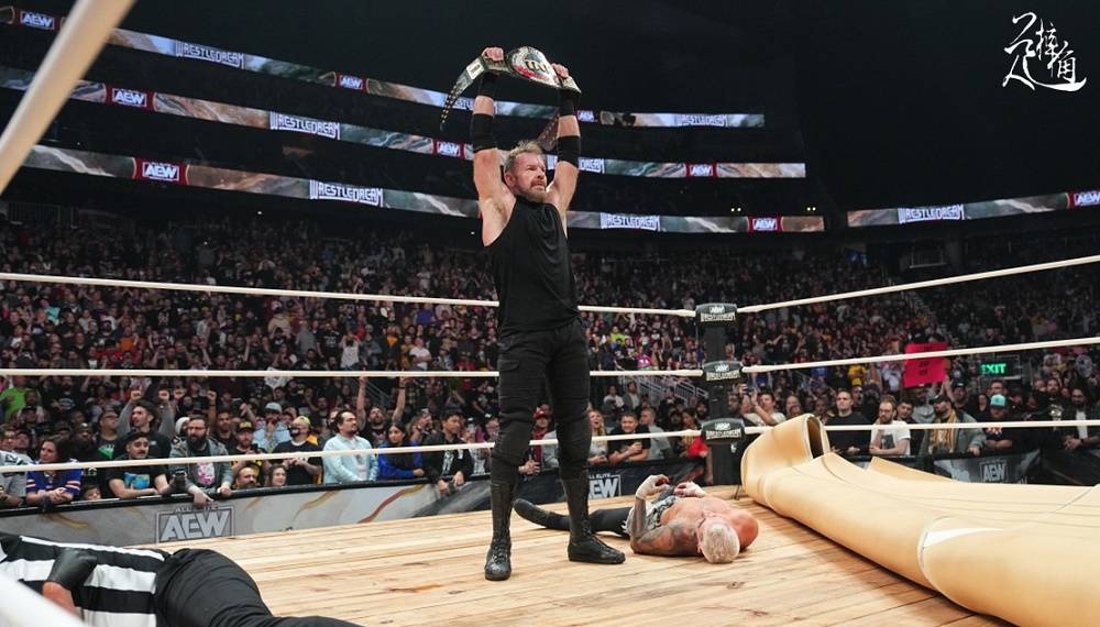 168娱乐-“限制级巨星”首秀AEW，两位WWE名人堂传奇罕见同框！