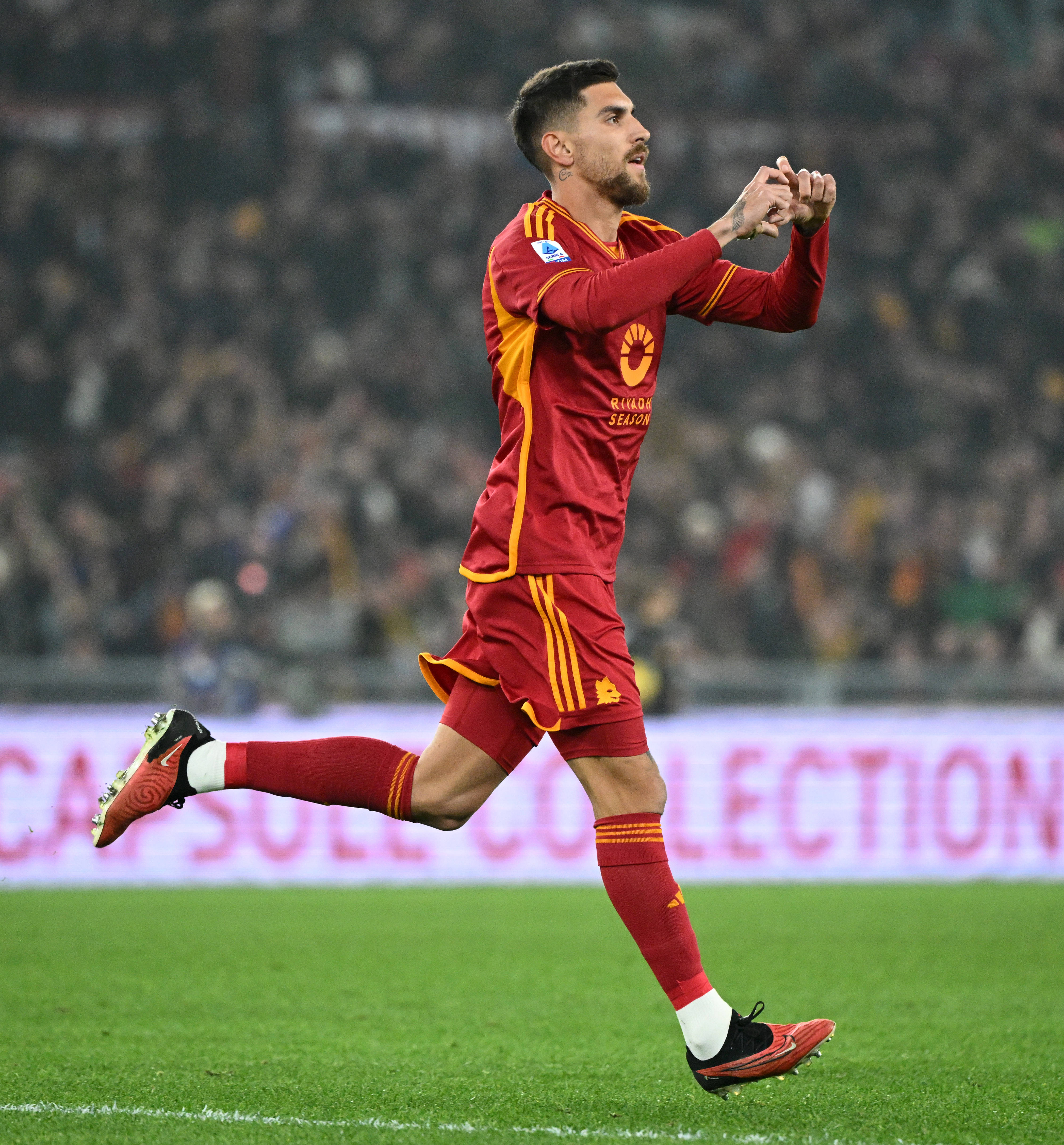 168娱乐-国际足球-意大利甲级联赛综合-罗马完胜九人那不勒斯 国际米兰轻取莱切